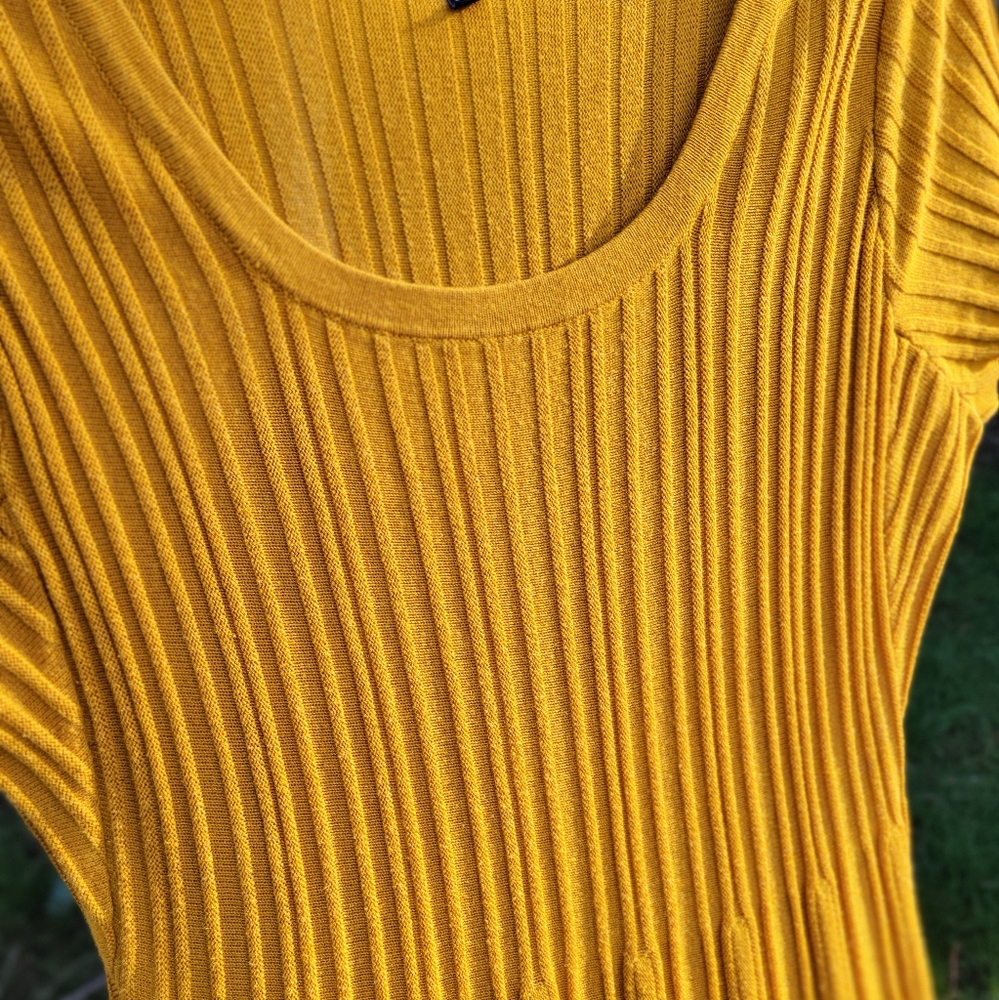 Torrid Gold Ribbed Dress - Picture 3 of 6